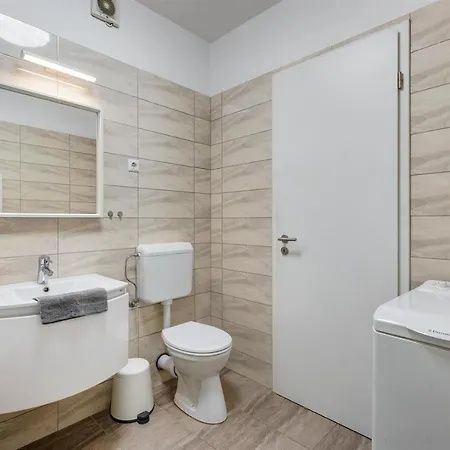 Apartament Mohacs With A/c *